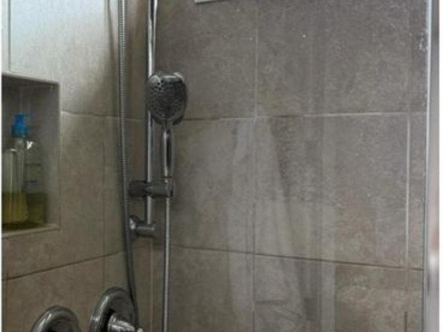 Sparkling shower glass