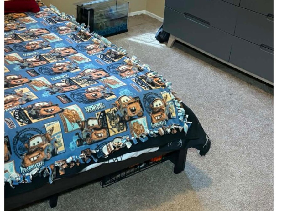 Tidy bedroom after recurring cleaning